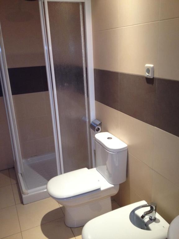 Hostal Aeropuerto Мадрид Стая снимка